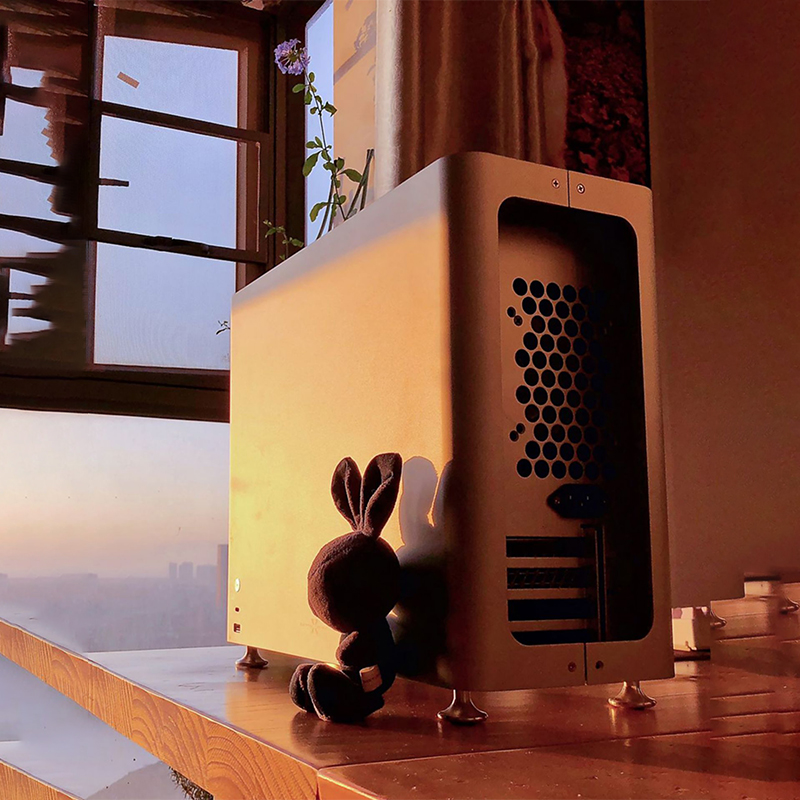 C6 ATX Case Anode All Aluminum - огляд і ціна Gaming Console All